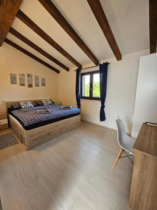 Nice Holiday Houses With Mediterranean Garden Divsici Villa